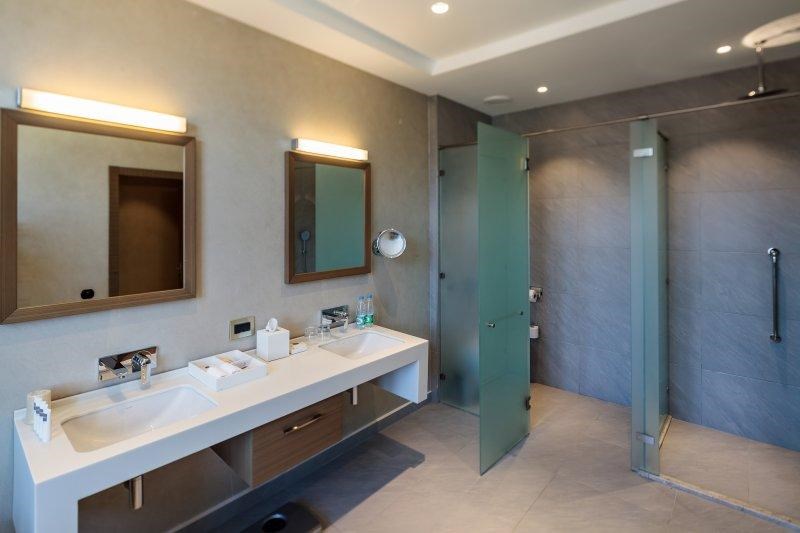 635911801943605106-11ffbf85-b38e-4b06-80a1-5e60423f6c0a