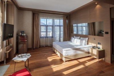 635911801946887165-ca7b1a12-48b5-4eec-a5eb-29dfe2e49050