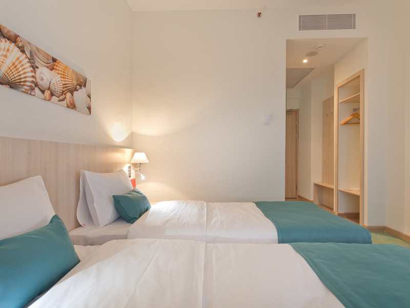 12d44b71629953385b3abd0ddfb4355c