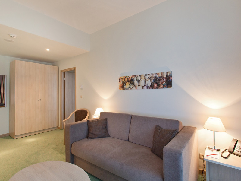 83c7059d007d6f5ae127f0a237442da1