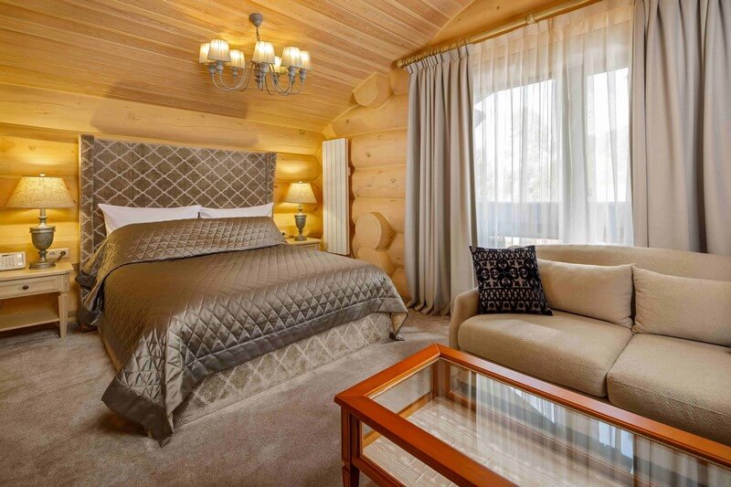 رويال ألتاي 1