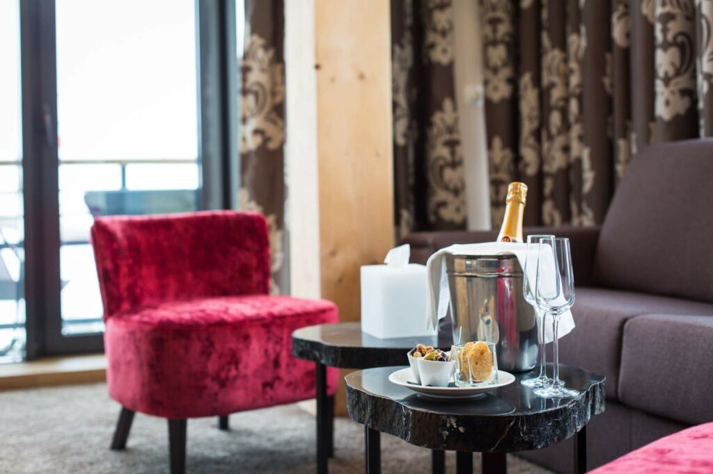 cf-tajimah-chambres-et-sdb-16-suite-mezzanine